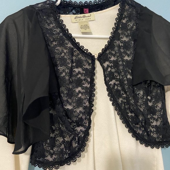 Chiffon and lace flutter-sleeve bolero - Picture 2 of 4
